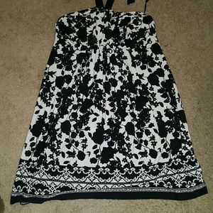 Black and white floral print dress
