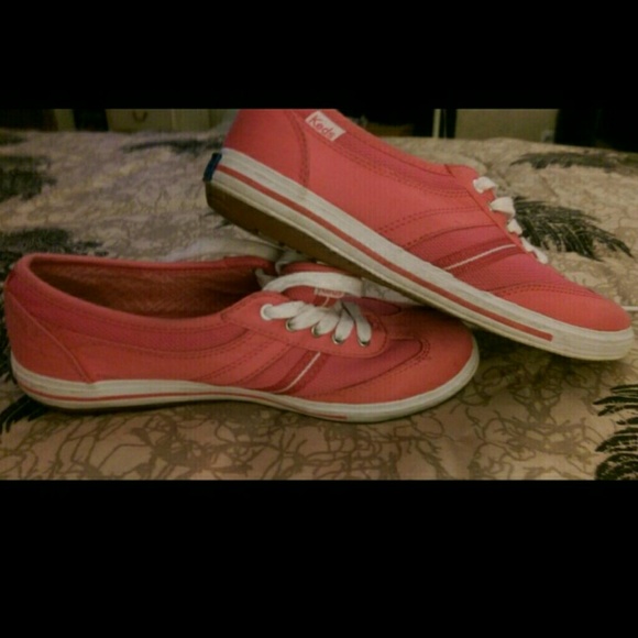Women's Keds size 5 Pink