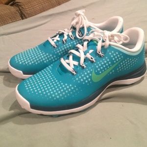 Nike lunarlon womans golf shoes brandnew condition
