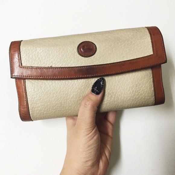 🚫SOLD🚫 Vintage Dooney & Bourke wallet