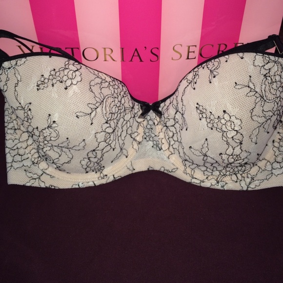 ✨Brand New Victoria's Secret Bra✨