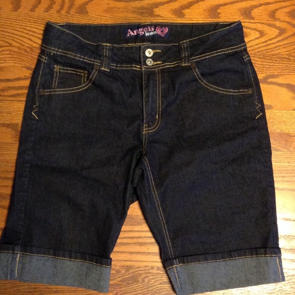 Last chance.   NWOT Angels Jean shorts