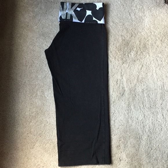 Victoria secret yoga capris - Picture 2 of 3