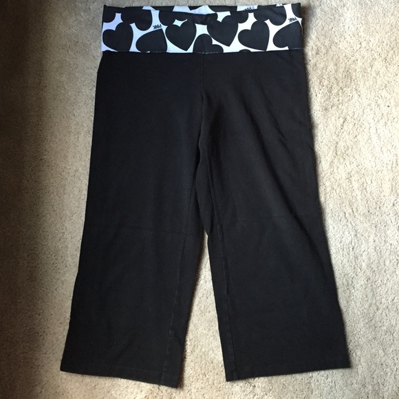 Victoria secret yoga capris - Picture 3 of 3