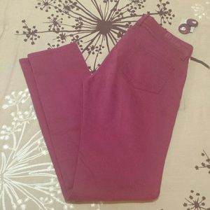 Fuschia stretch slinny leg jeans