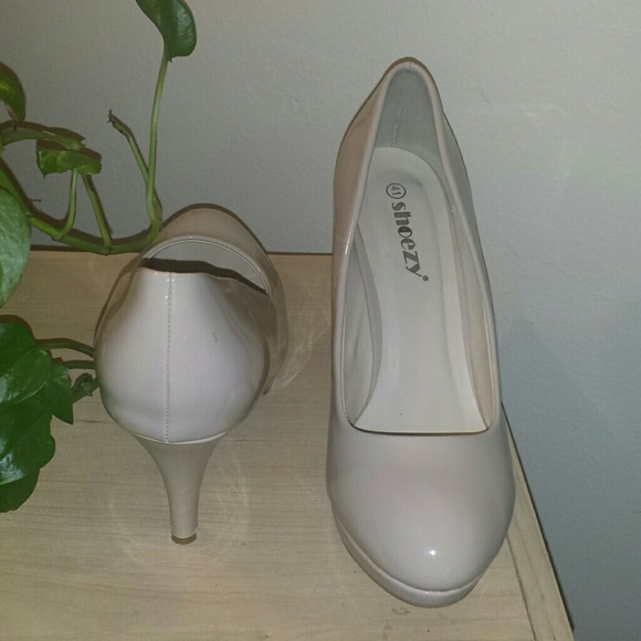 Nude colored heel
