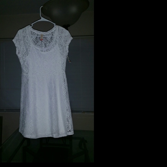 Sold 👚 NO BOUNDARIES LACE DRESS - Picture 2 of 4