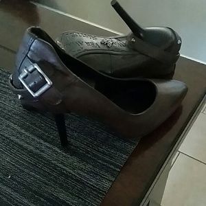 Brown Vera Wang Pumps