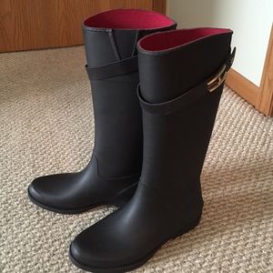 tommy hilfiger rain boots sale