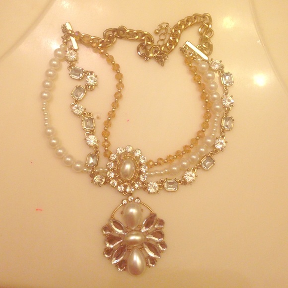 Jeweled necklace