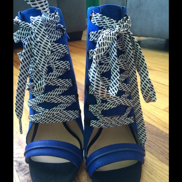 Laced heels