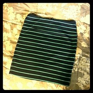 Pencil skirt with zipper