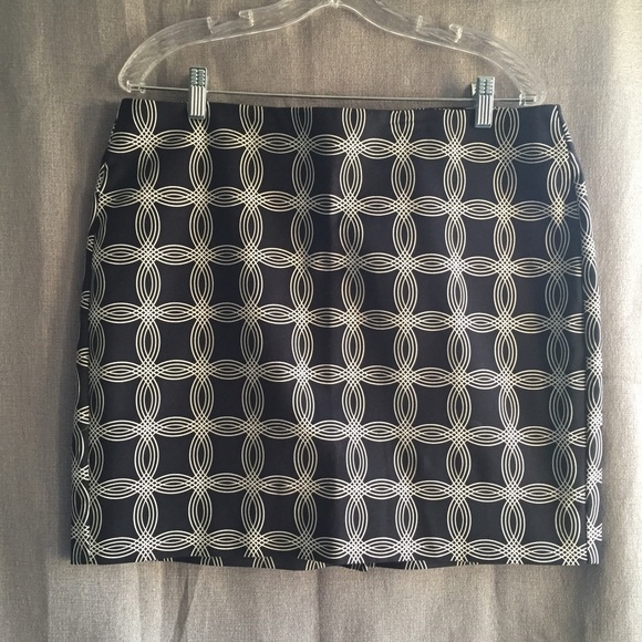 NWT banana republic black and white mini skirt