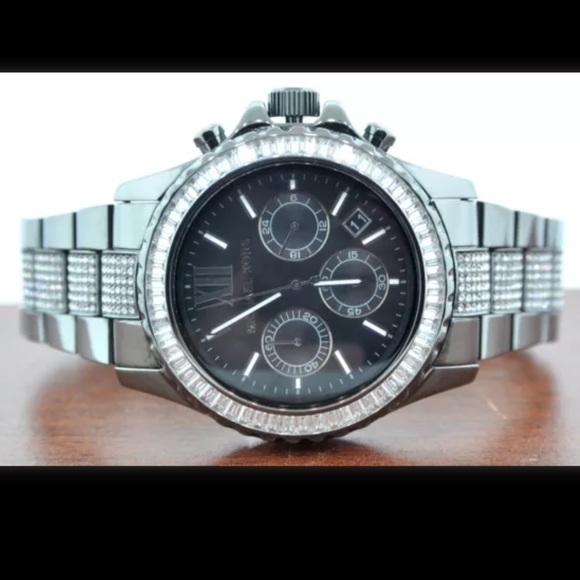 MICHAEL KORS brand New gorgeous boyfriend watch - Picture 3 of 4