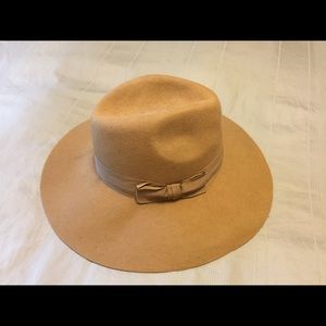 FOREVER 21- Camel felt hat