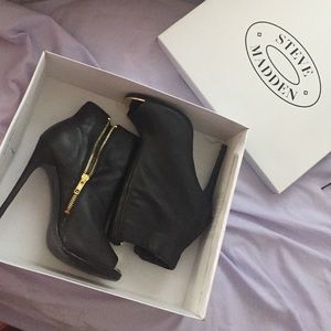 100% authentic Steve Madden heels, never worn.