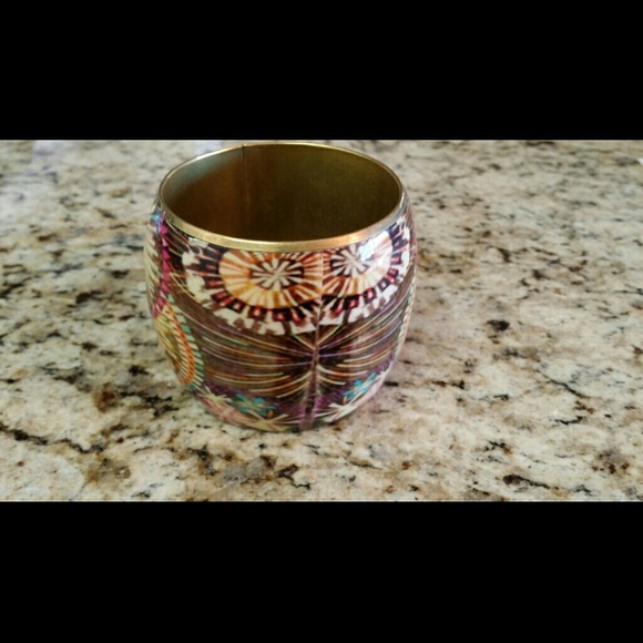 Sold 👑 MULTI COLOR FLORAL BANGLE - Picture 2 of 3