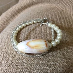 Pearl & Seashell Bracelet