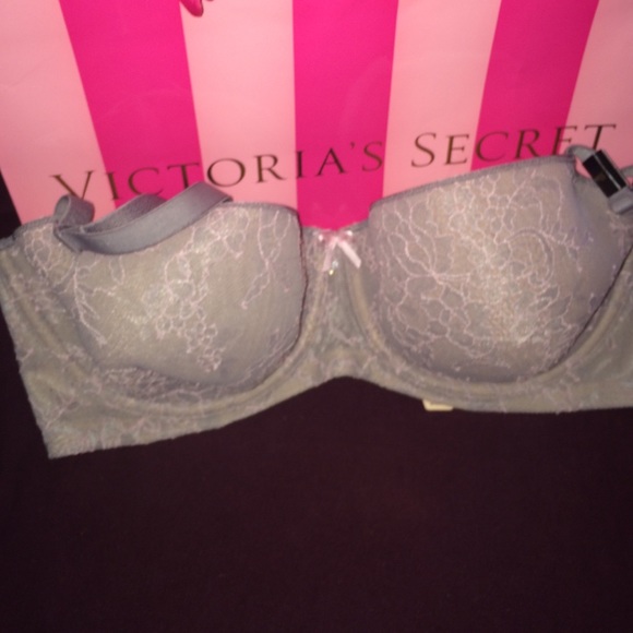 ✨Brand New Victoria's Secret Bra✨
