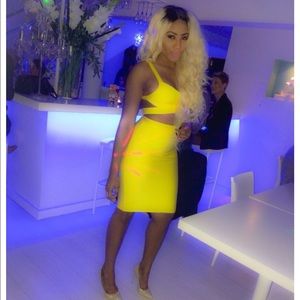 💥NWT💯Yellow bandage dress