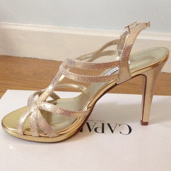 Gold heels - Picture 3 of 4