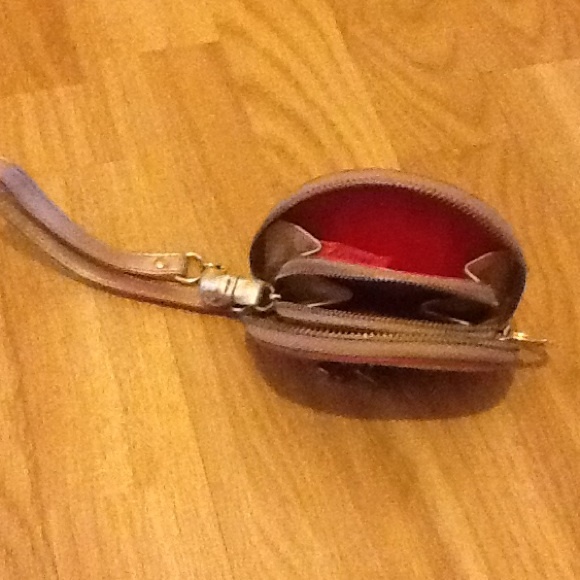 Juicy Couture zippy coin purse wristlet - Picture 4 of 4