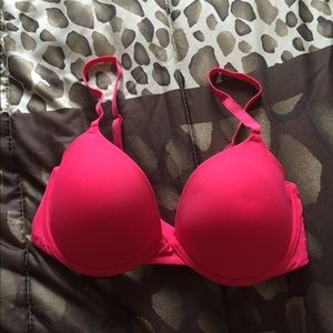 VS PINK - wear everywhere Demi bra