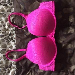 VS body by Victoria push up bra