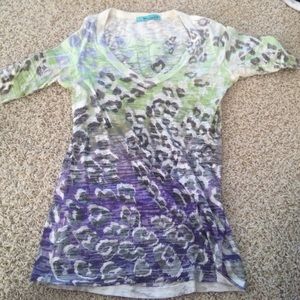 Quarter length sleeve shirt