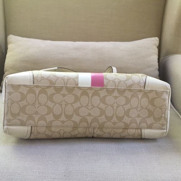 SOLD! Coach large tote - Picture 4 of 4