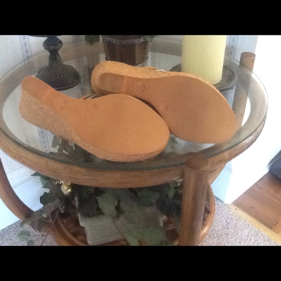 "ITALIAN SHOE MAKERS" 🌺Wedges🌺 - Picture 4 of 4