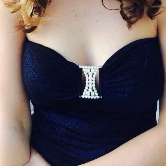 Prom Dress - Picture 2 of 2