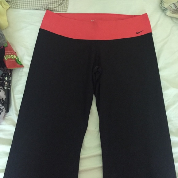Nike Dri-Fit yoga pants& PINK blue shirt