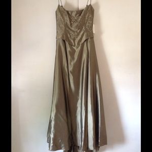 Jessica McClintock Gown Size 8