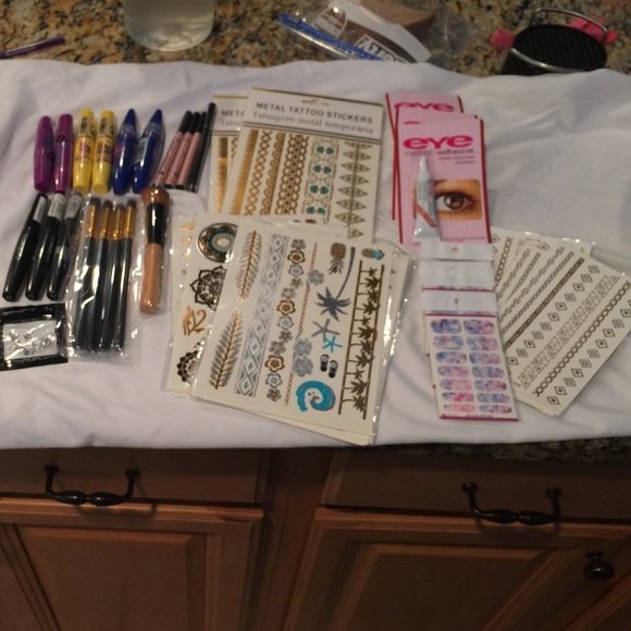 Makeup bundle
