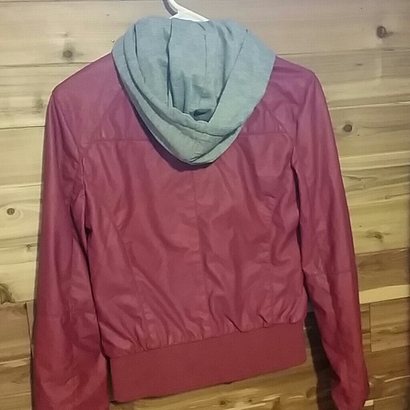 Jacket - Picture 3 of 3