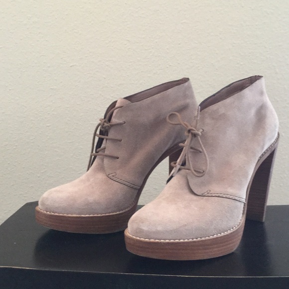 Cole Haan- Air Chukka Bootie Size 7.5