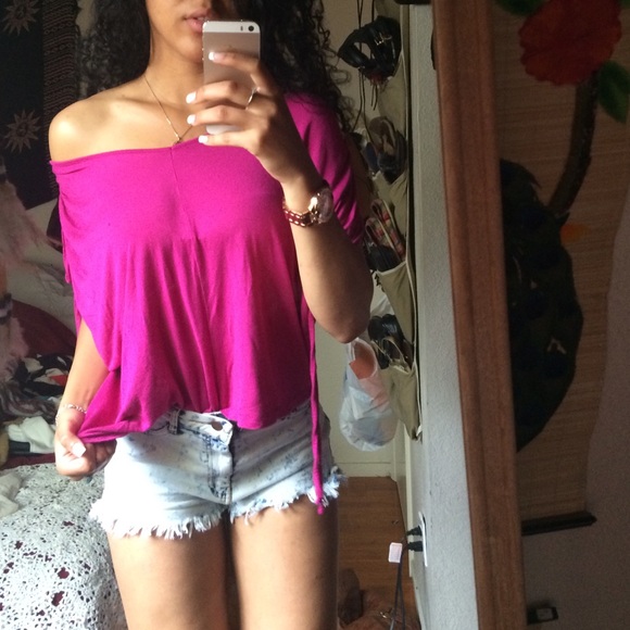 🚫🚫sold🚫🚫Magenta blouse - Picture 2 of 4