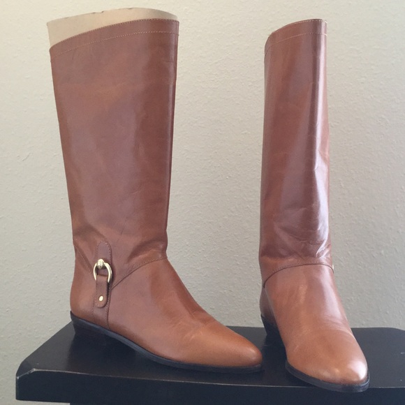 Etienne Aigner Tan Boots size 7.5