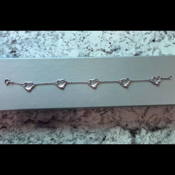 Tiffany & Co Auth. Elsa Peretti heart bracelet!