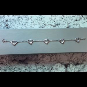 Tiffany & Co Auth. Elsa Peretti heart bracelet!