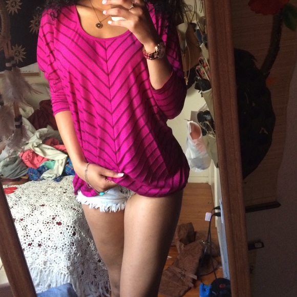 - Tops - 🚫🚫aold🚫🚫Striped magenta top