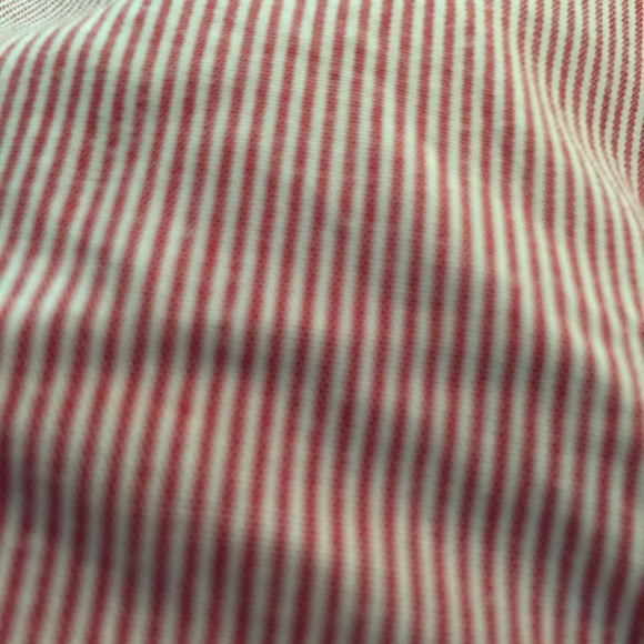 SHORTSLEEVED TOP💥newlisting 💥 5-22-15 - Picture 3 of 3