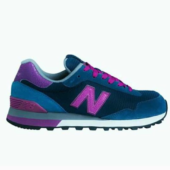 Navy and pink New Balance shoes size 6