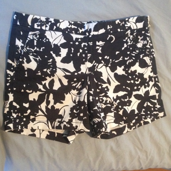 J. Crew City Fit Shorts Size 6