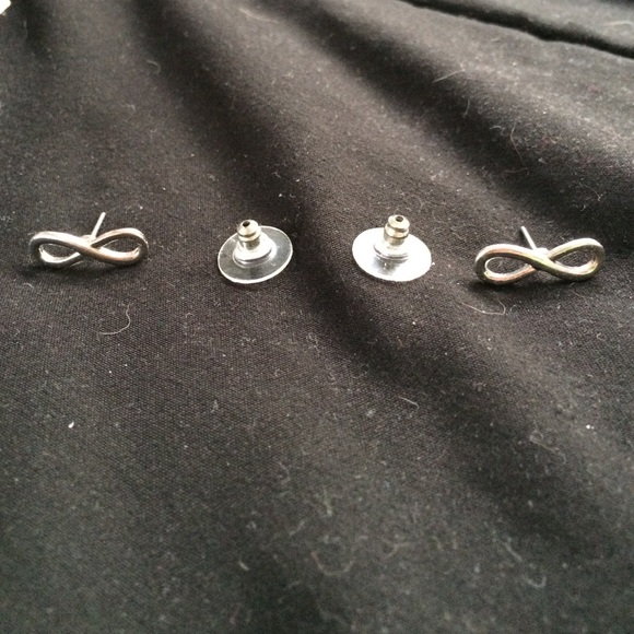 Infinity sign earrings
