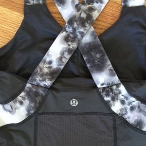 Lulu work out tank top