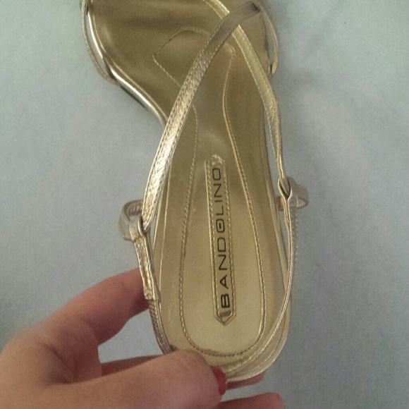 Bandolino gold strappy heels - Picture 3 of 4