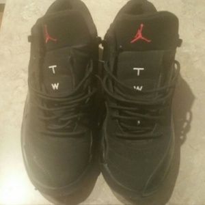 Low jordan 12s "black cats"