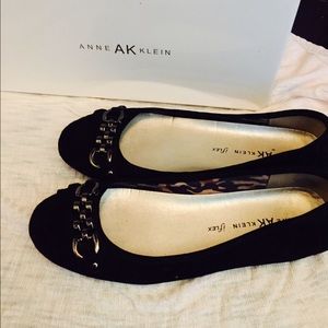 Anne Klein  black suede (7)